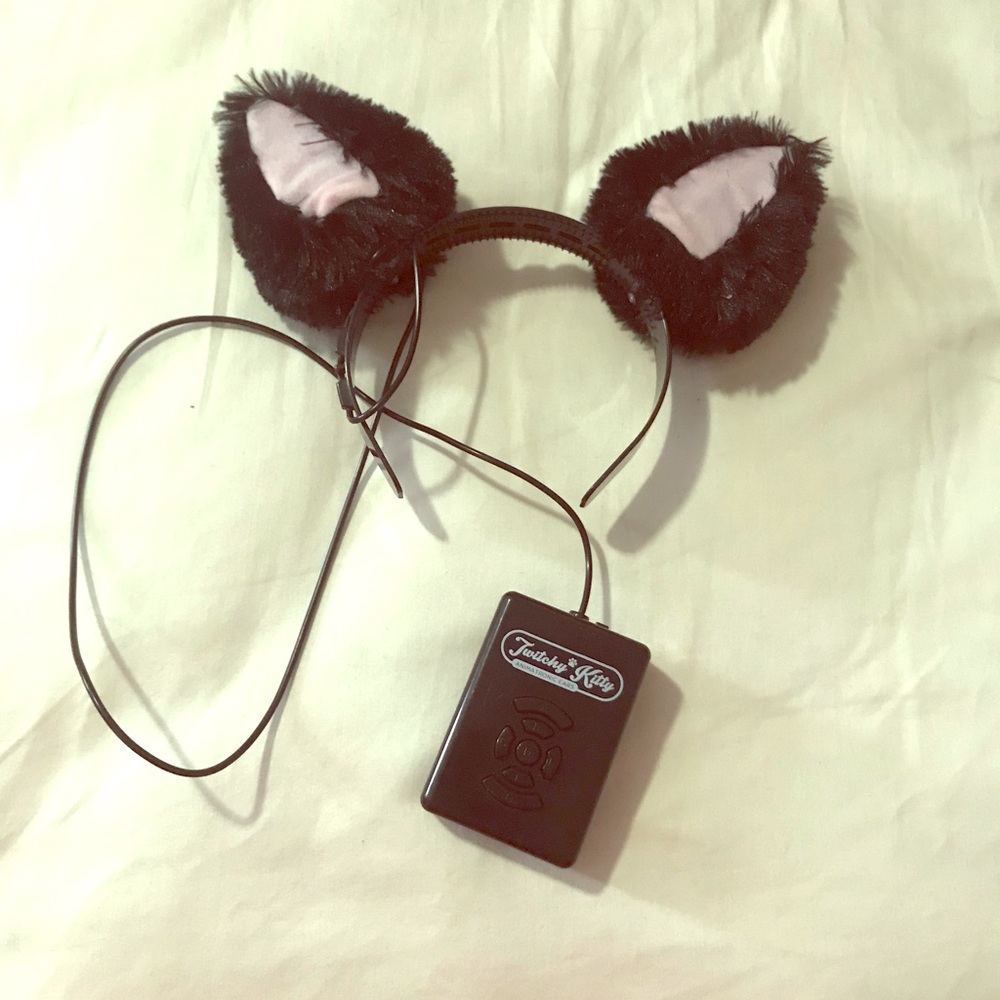 Animatronic cat ears